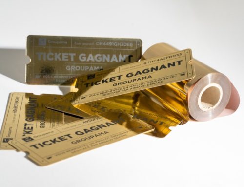 Golden ticket numéroté impression noir pour concours d&rsquo;entreprise – Dorure numérique recto verso et découpe laser